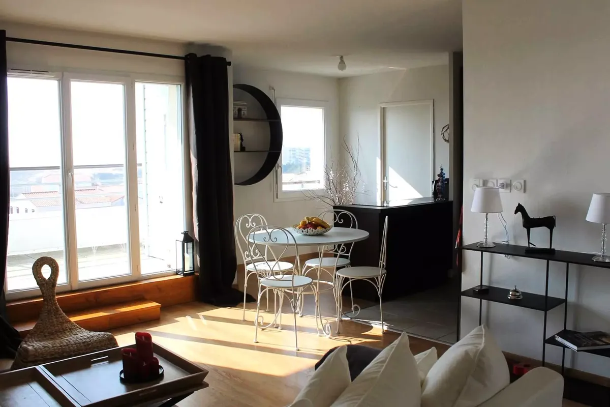 4 Pièces 6 Personnes