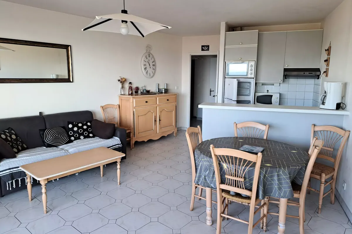 3 Pièces 6 Personnes