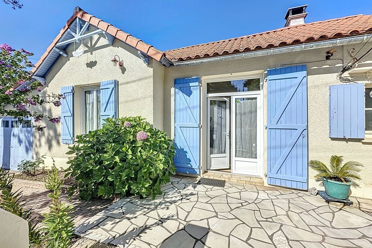 Maison Les Volets Bleus