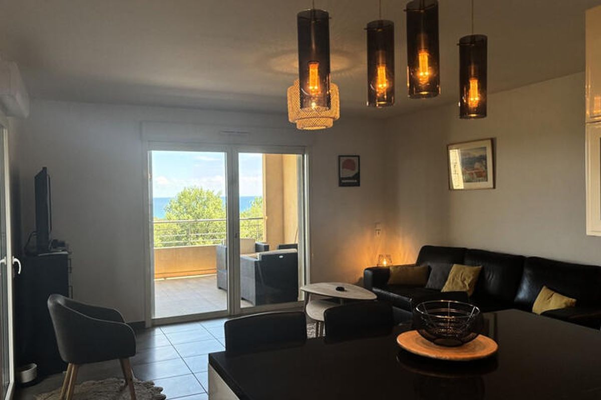 3 Pièces 6 Personnes