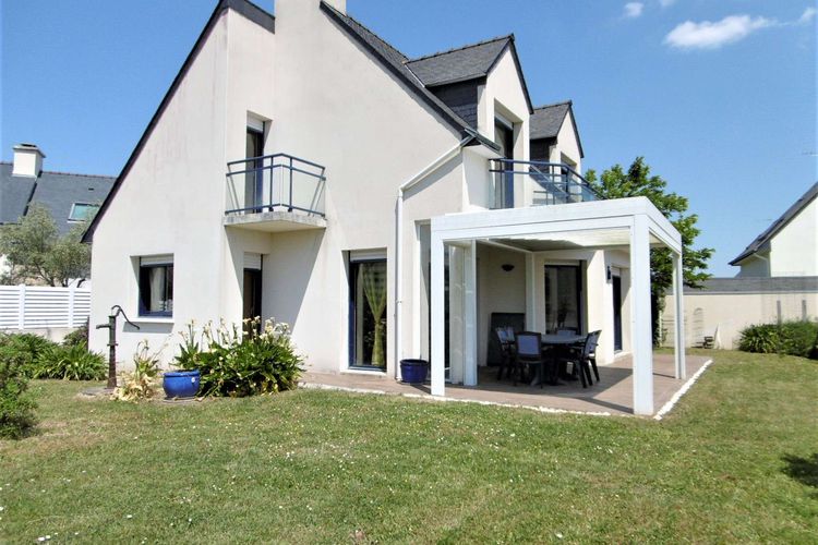 Maison 5 pièces 10 à 12  personnes avec jardin à proximité de la mer WIFI