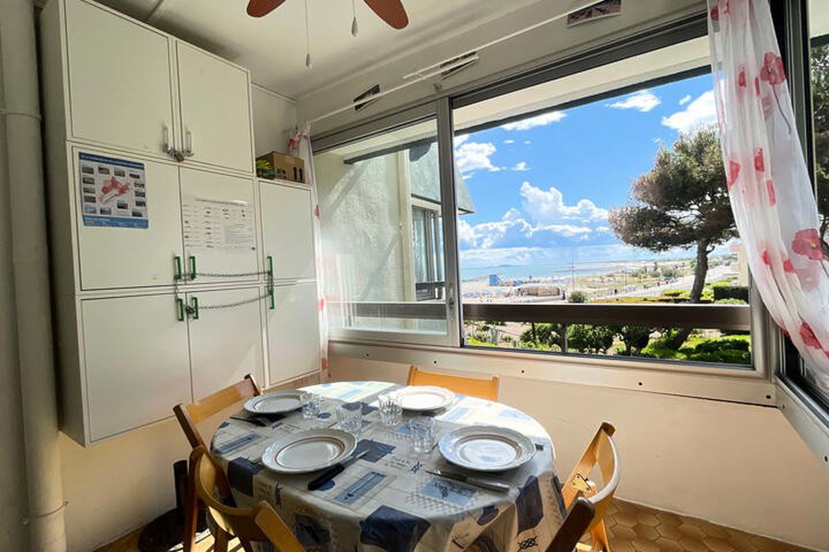 1 Pièce 4 Personnes