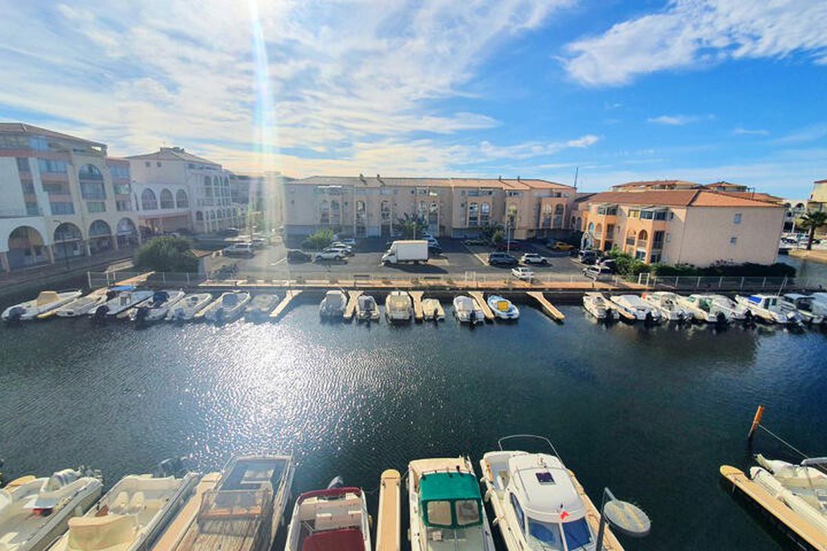 1 Pièce 4 Personnes