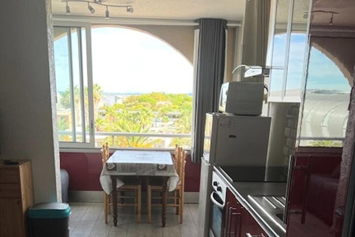 1 Pièce 4 Personnes