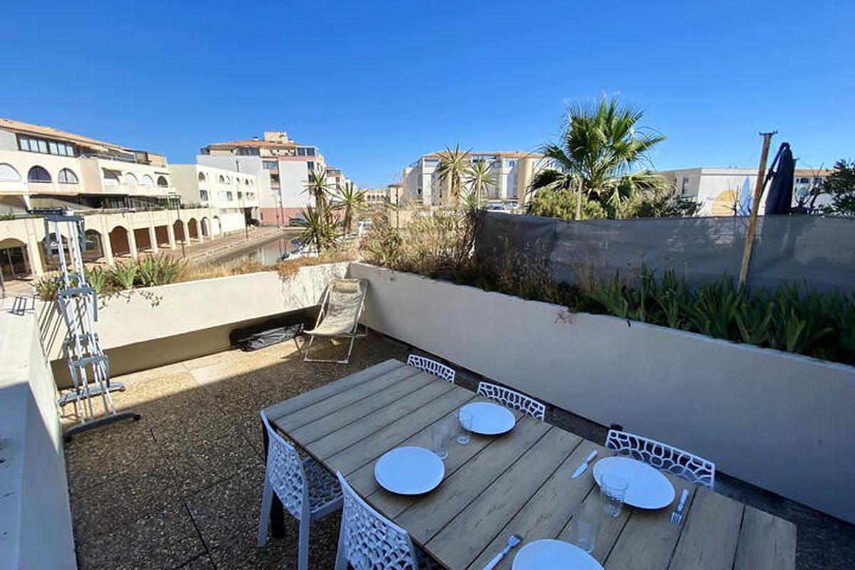 1 Pièce 4 Personnes