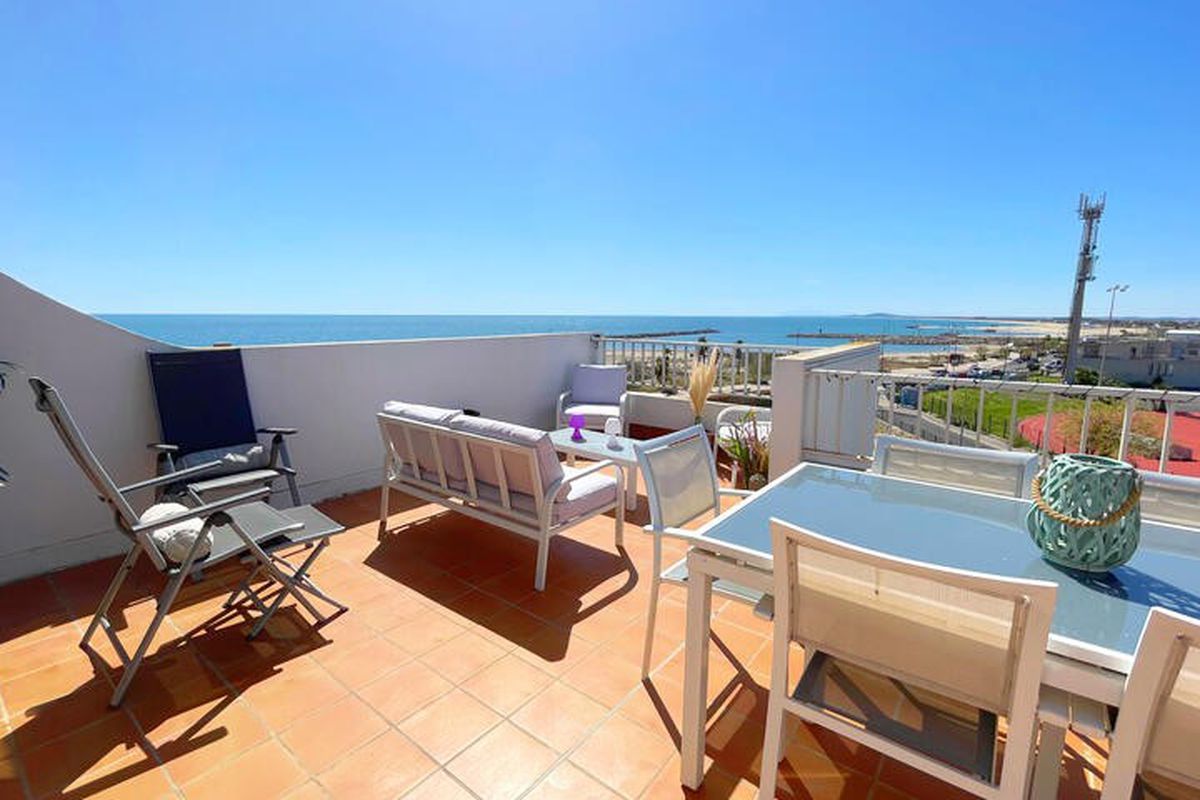 3 Pièces 6 Personnes