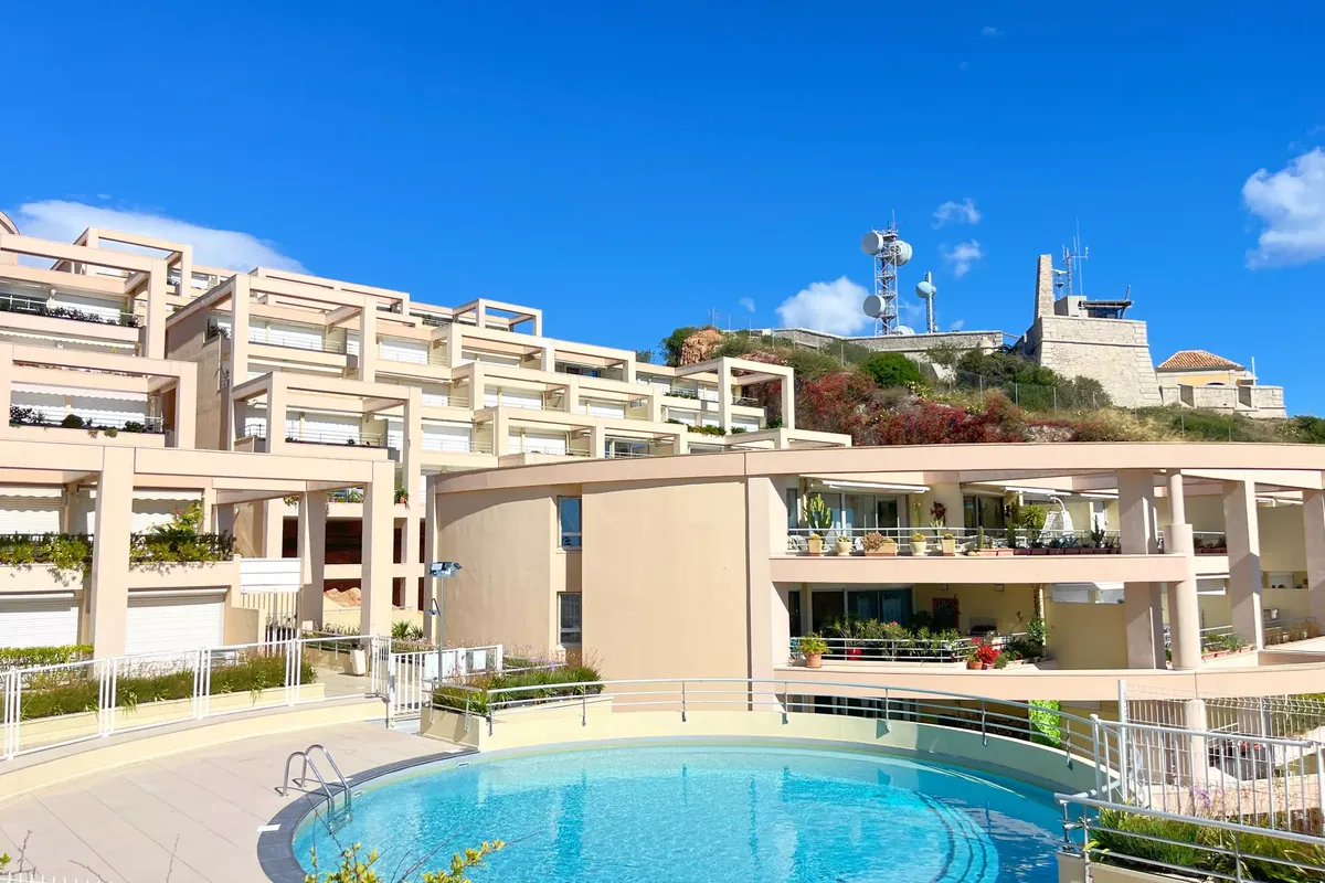 3 Pièces 6 Personnes