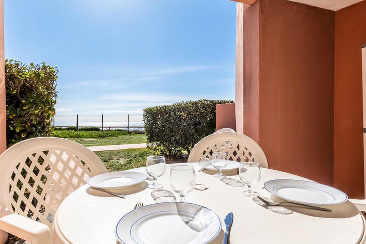 1 Pièce 4 Personnes