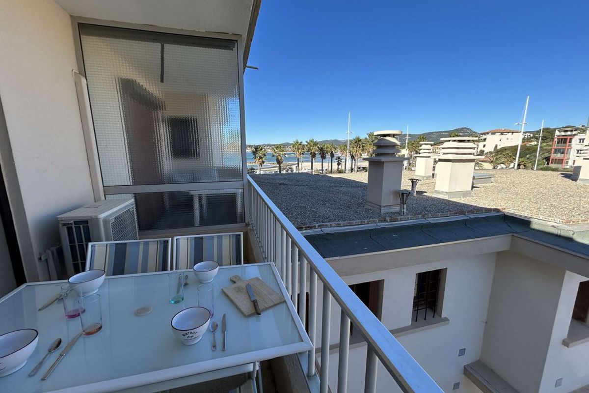 Appartement 3 pièces- jusqu'à 5 personnes- SIX FOURS LES PLAGES - Les regates