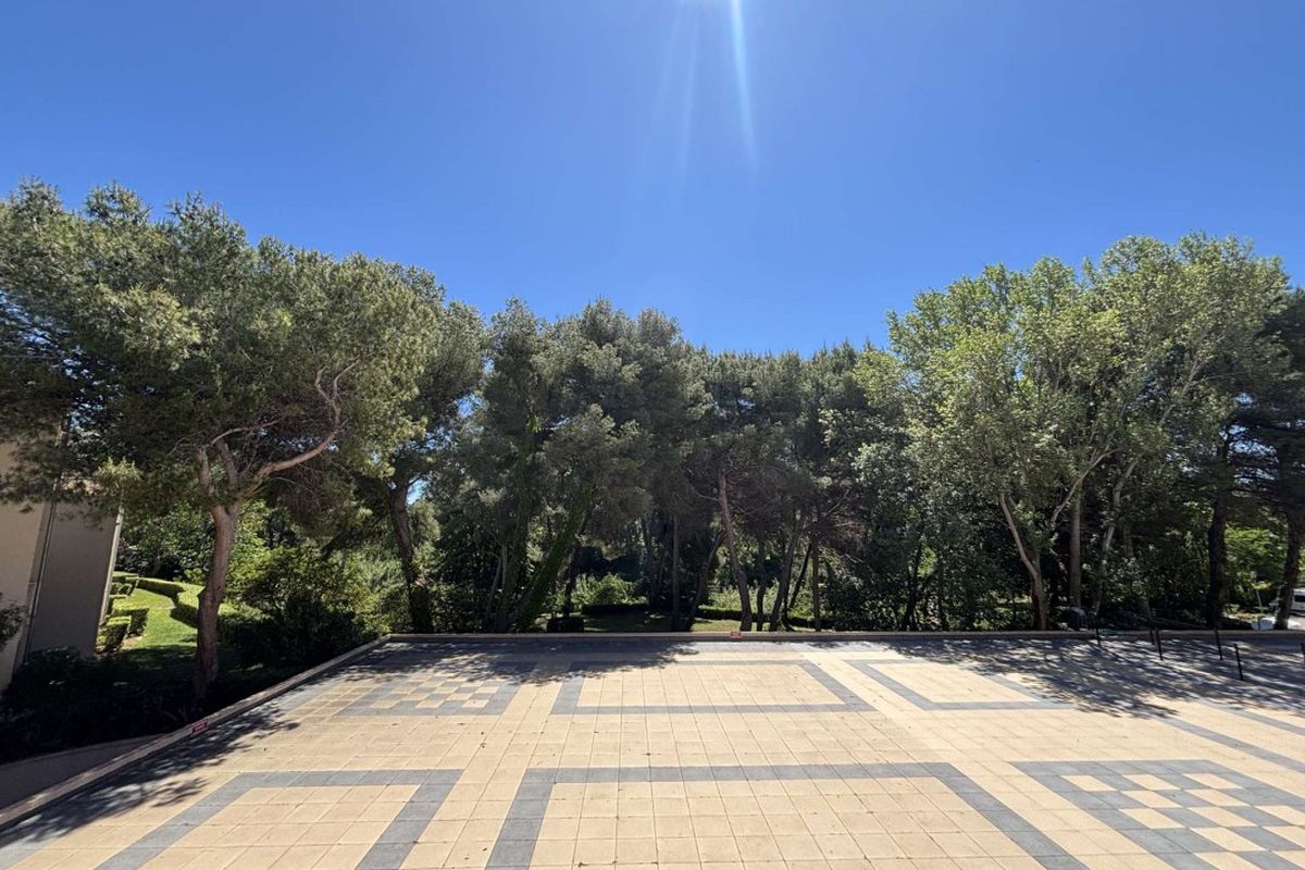 APPARTEMENT 2 PIECES - JUSQU'A 4 PERSONNES - SIX FOURS LES PLAGES - Le luberon loisirs