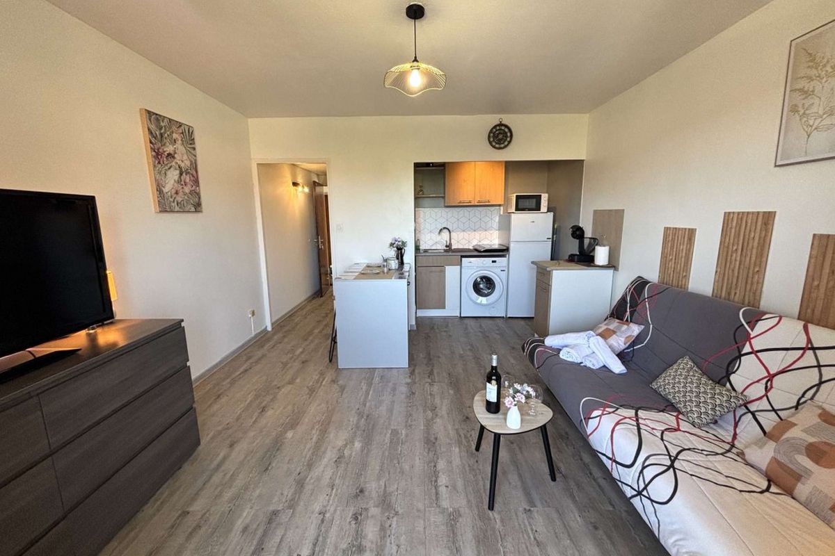 Studio - jusqu'à 2 personnes - Six-Fours-Les-Plages - Le soleil bat d
