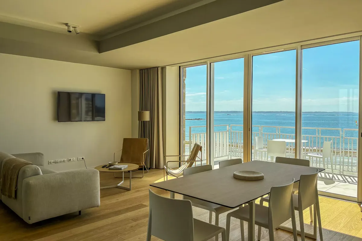 PORS-MABO T3 · Luxury 2 Bedroom Apartment with Sea