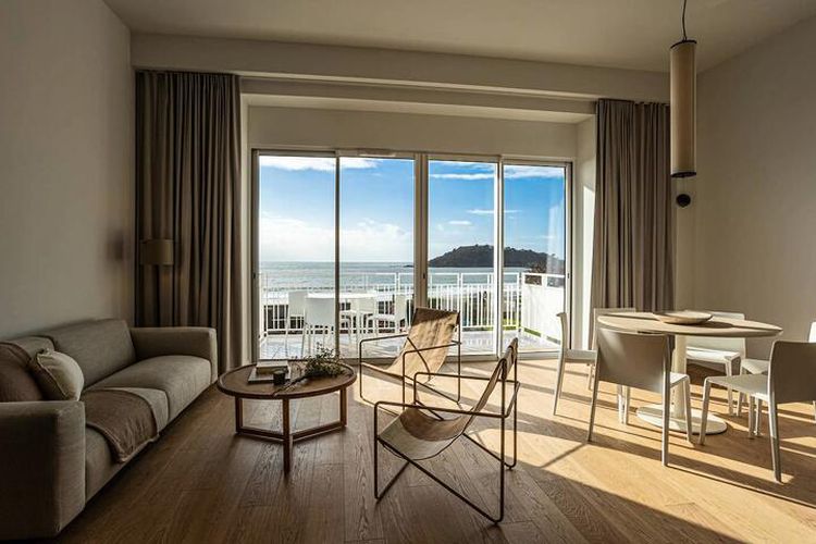 Toenno T3 · T3 Luxury Apartment with Sea View