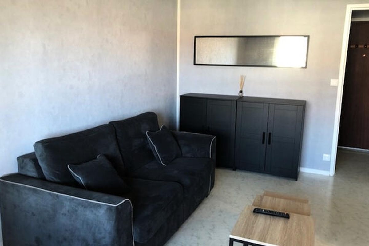 1 Pièce 4 Personnes