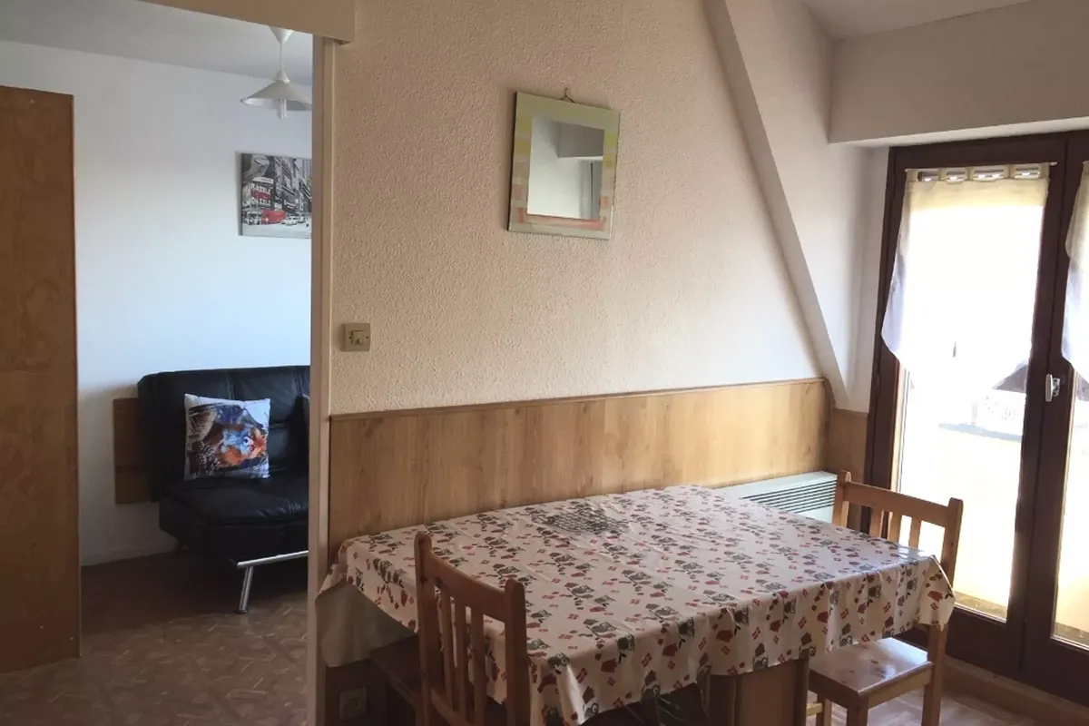 3 Pièces 6 Personnes