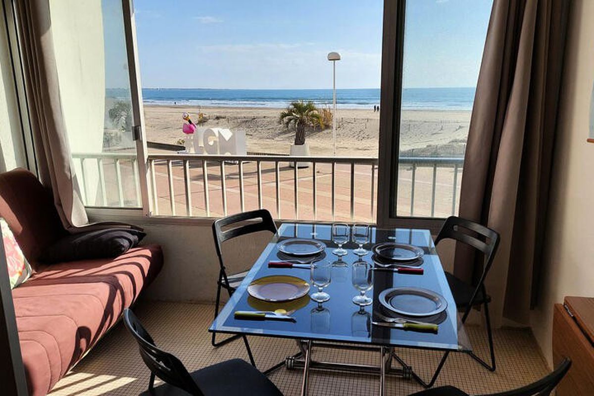 1 Pièce 4 Personnes