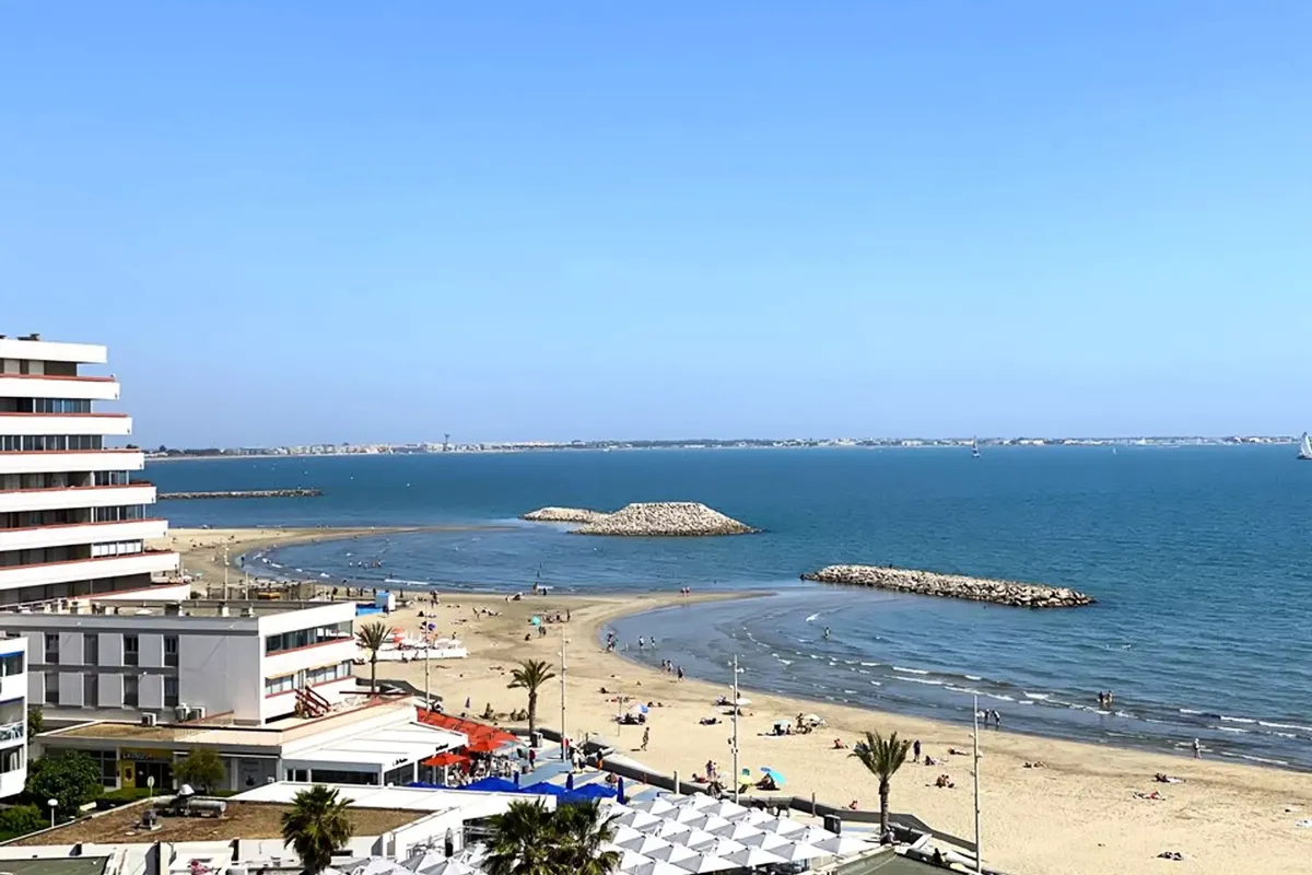 3 Pièces 6 Personnes