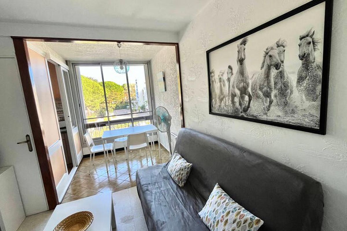 1 Pièce 4 Personnes