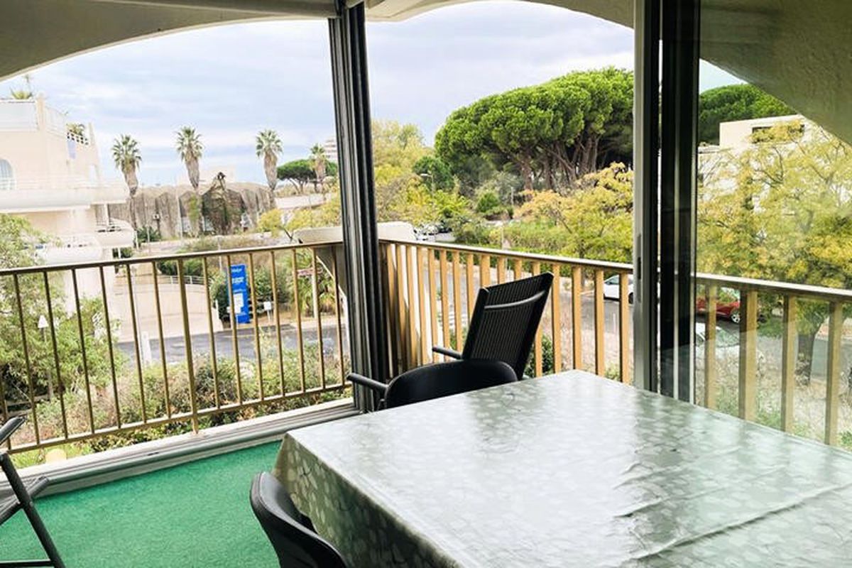 1 Pièce 4 Personnes