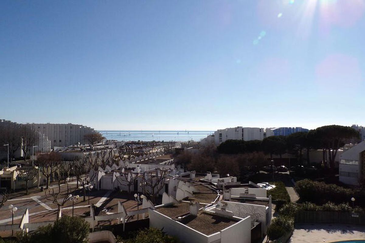 3 Pièces 6 Personnes