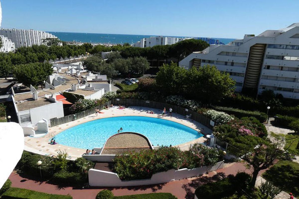 3 Pièces 6 Personnes