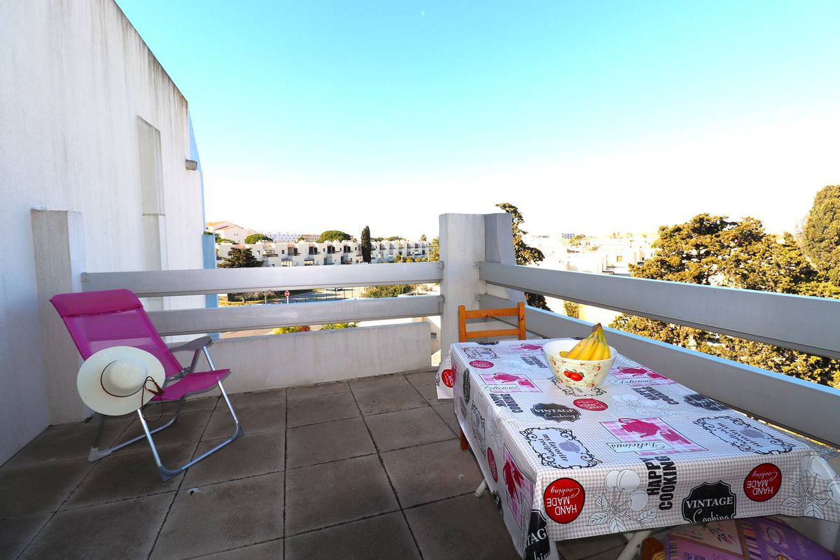 2 pièces cabine 6 couchages clim piscine plage -  floralies 2