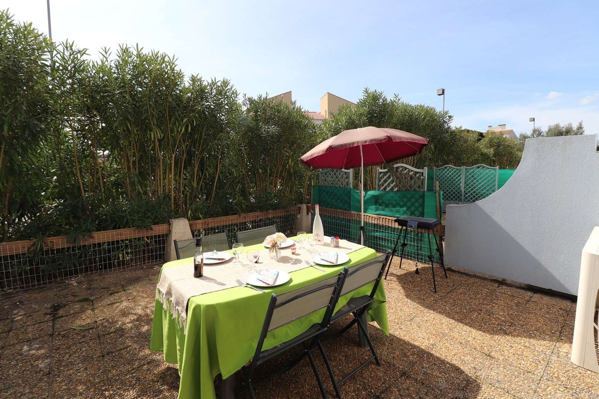 2 pièces 4 personnes terrasse piscine climatisation - Floralies 2