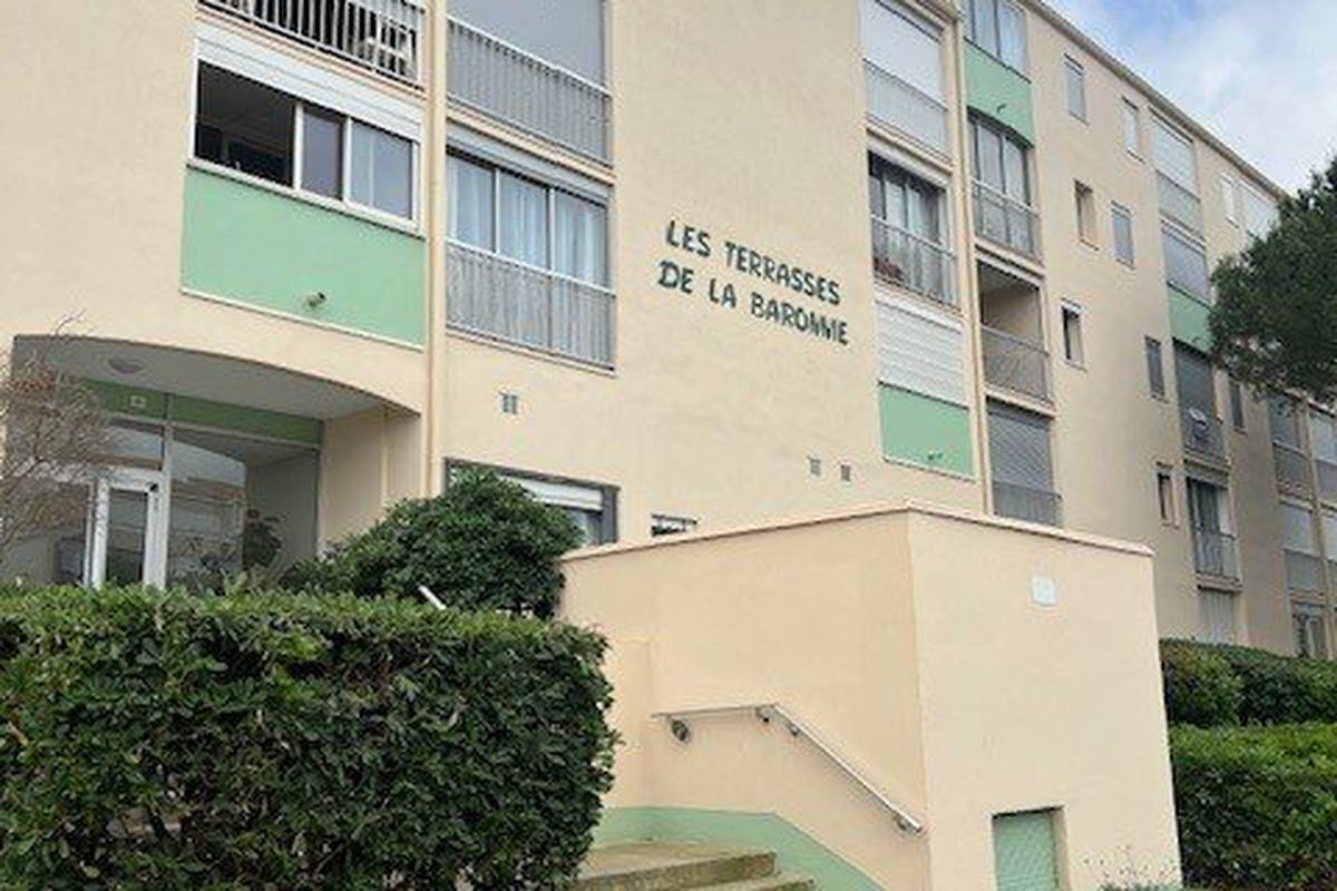 Superbe 2 pièces à 400m plage piscine ascenseur - Terrasses baronnie