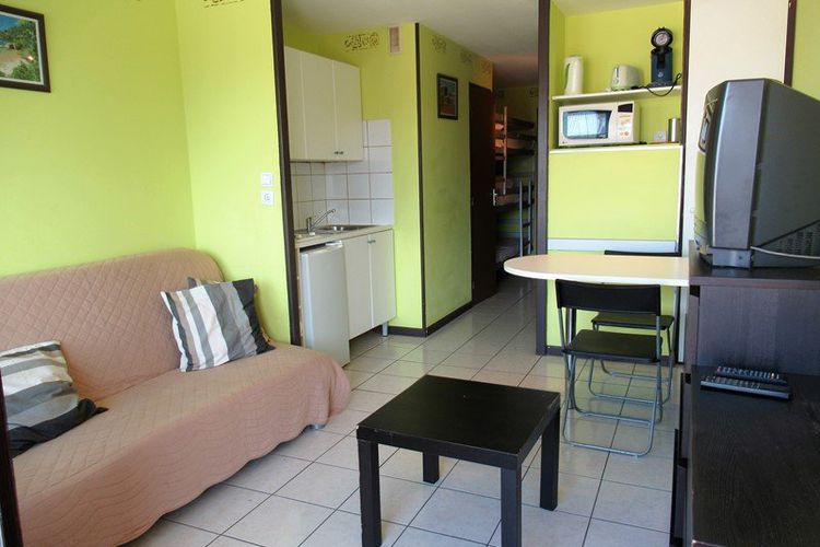 Studio double cabine piscine parking clim 650m plage 150m des commerces - Lagon bleu