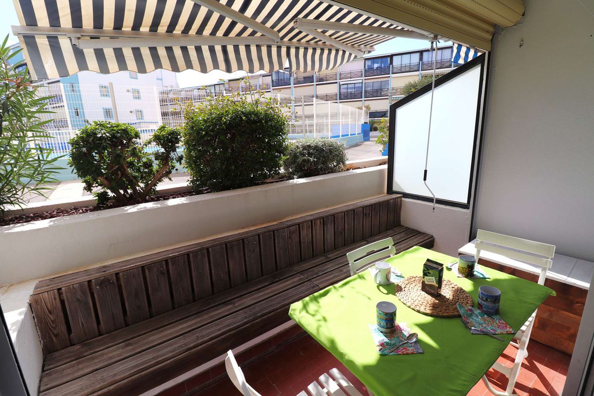 Superbe studio terrasse piscine parking clim - Lagon bleu