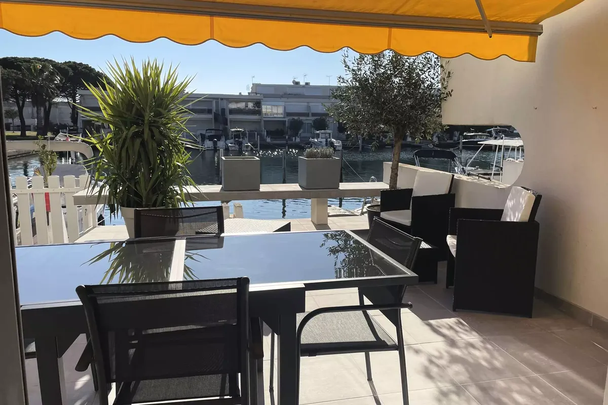 3 Pièces 6 Personnes