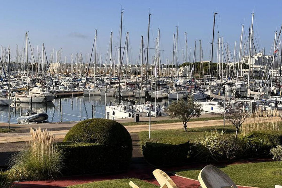 1 Pièce 4 Personnes