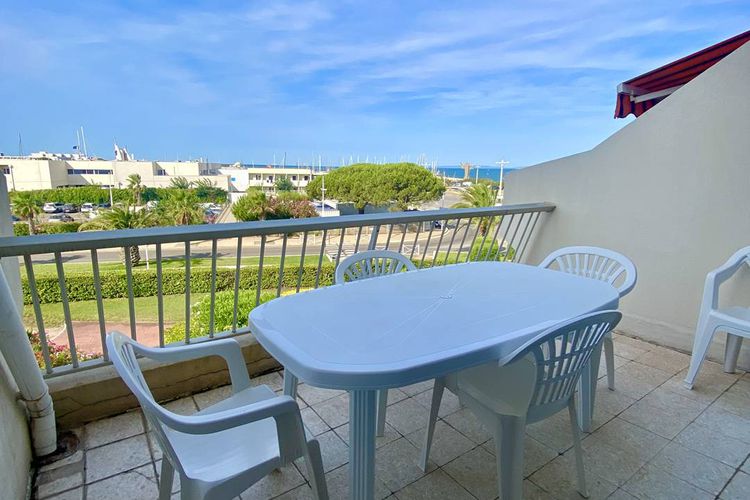 PORT CAMARGUE  APPARTEMENT 4 PERSONNES VUE SUR MER  2 TERRASSES  PARKING PRIVATIF - Le beaupre