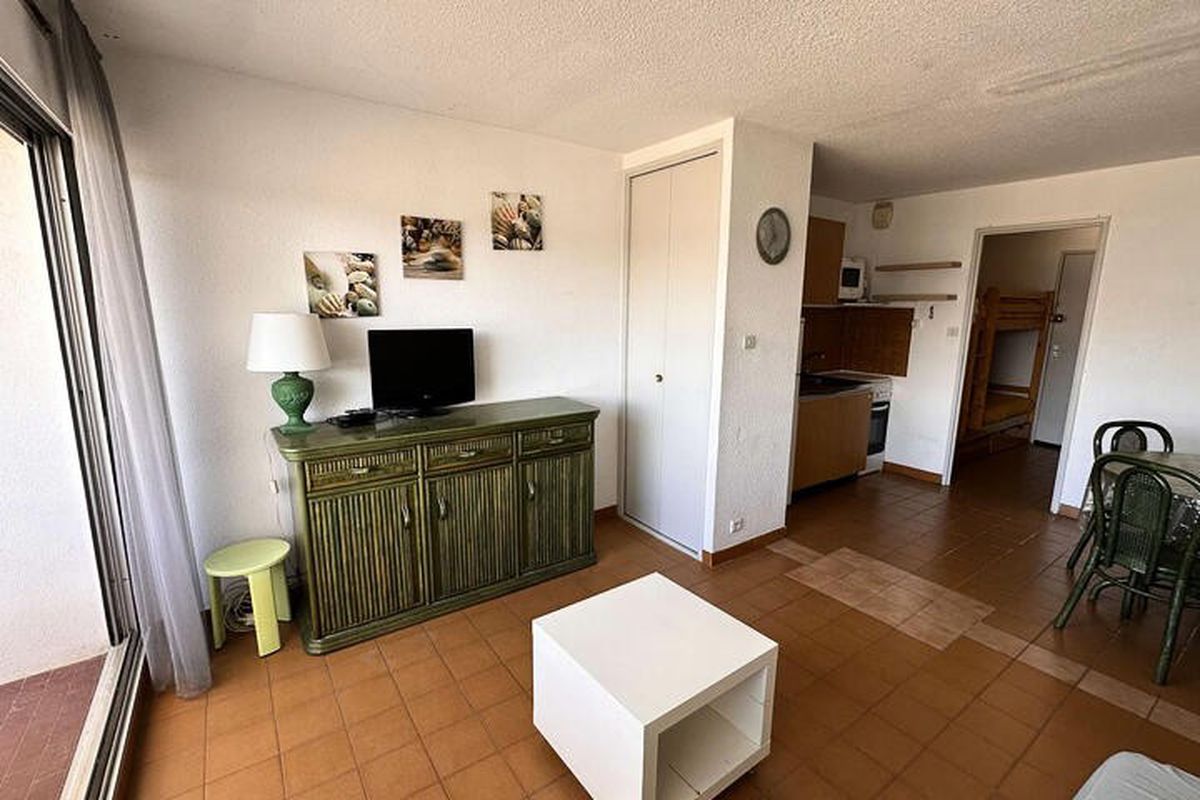 1 Pièce 4 Personnes