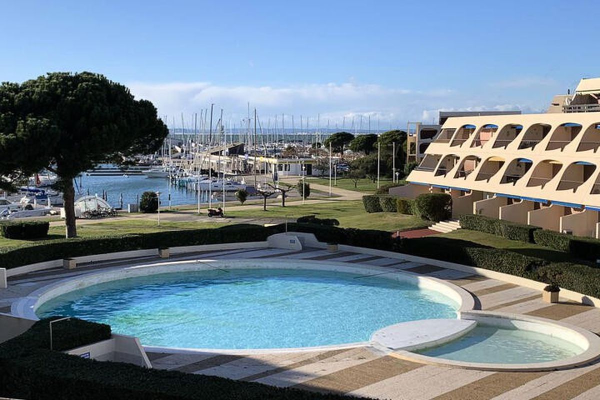 2 Pièces 6 Personnes