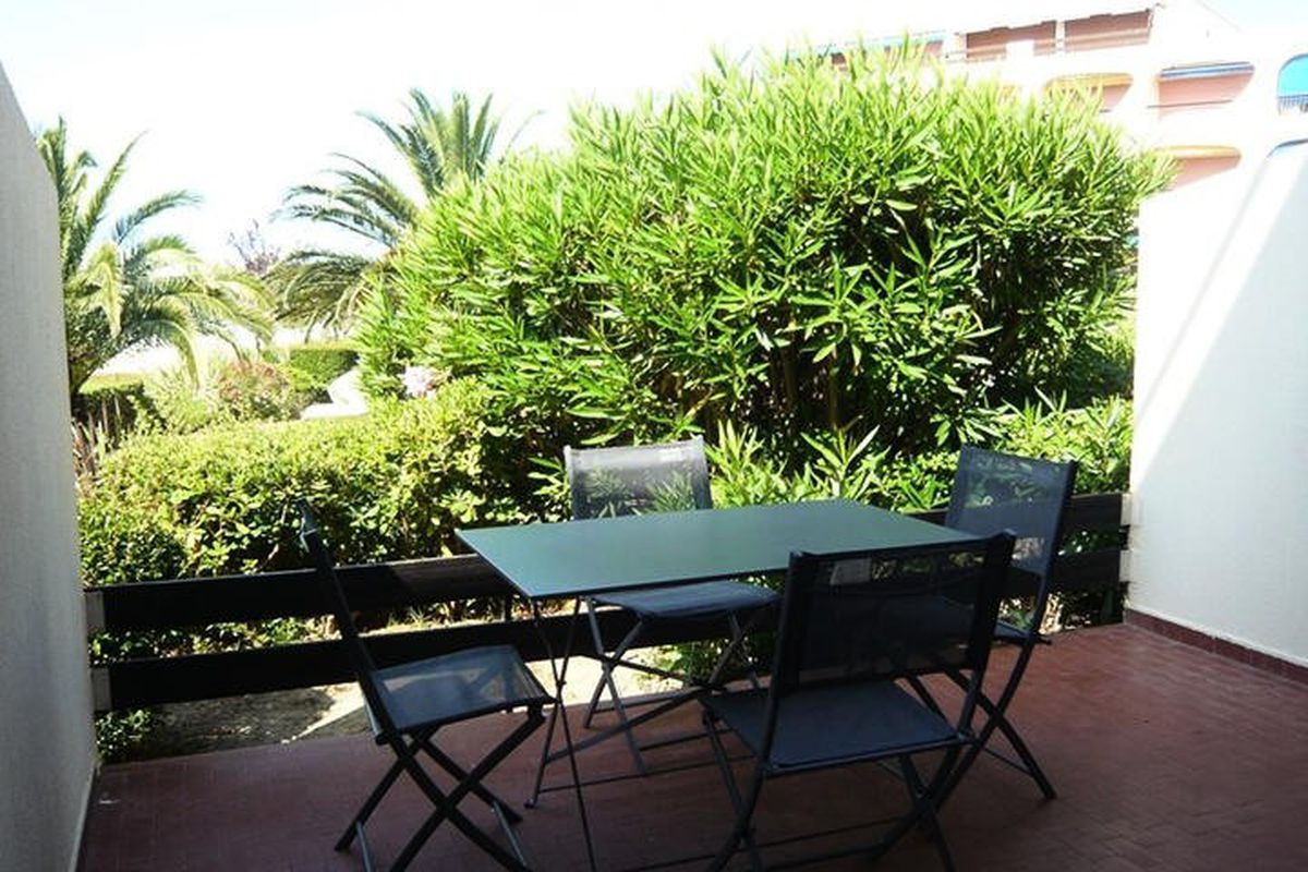 1 Pièce 4 Personnes