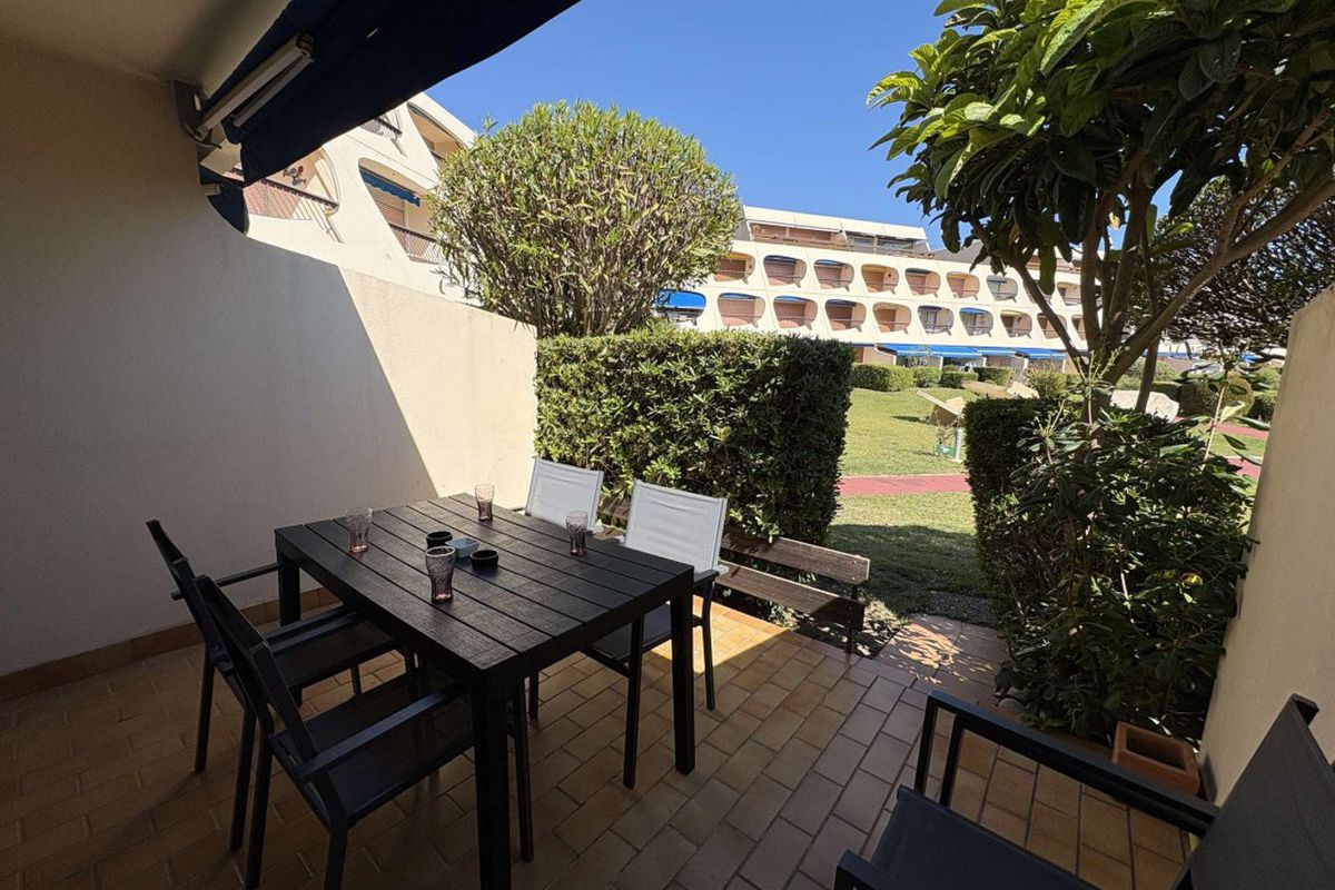 Studio climatisé 4 couchages PORT CAMARGUE - L'escale port