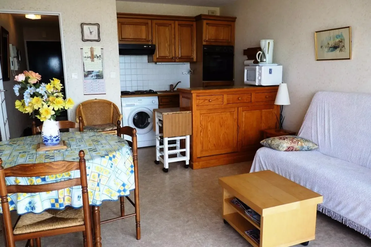 1 Pièce 4 Personnes