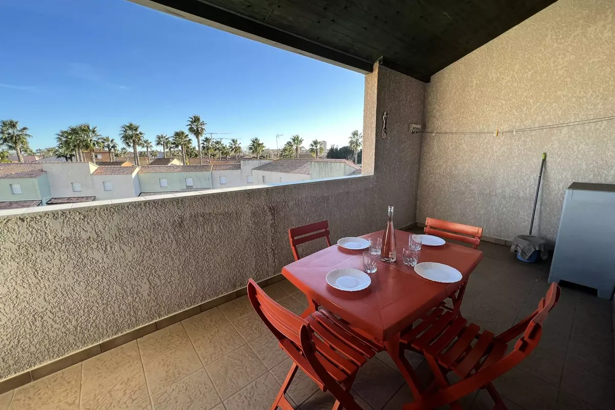 3 Pièces 6 Personnes