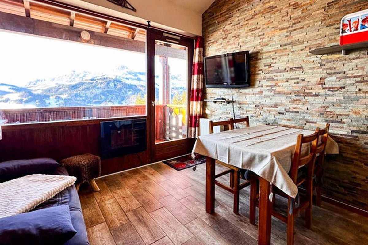 1 Pièce 4 Personnes