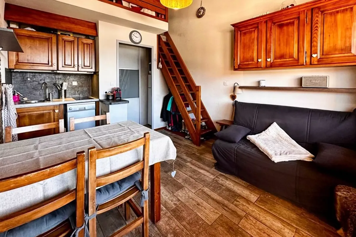 1 Pièce 4 Personnes