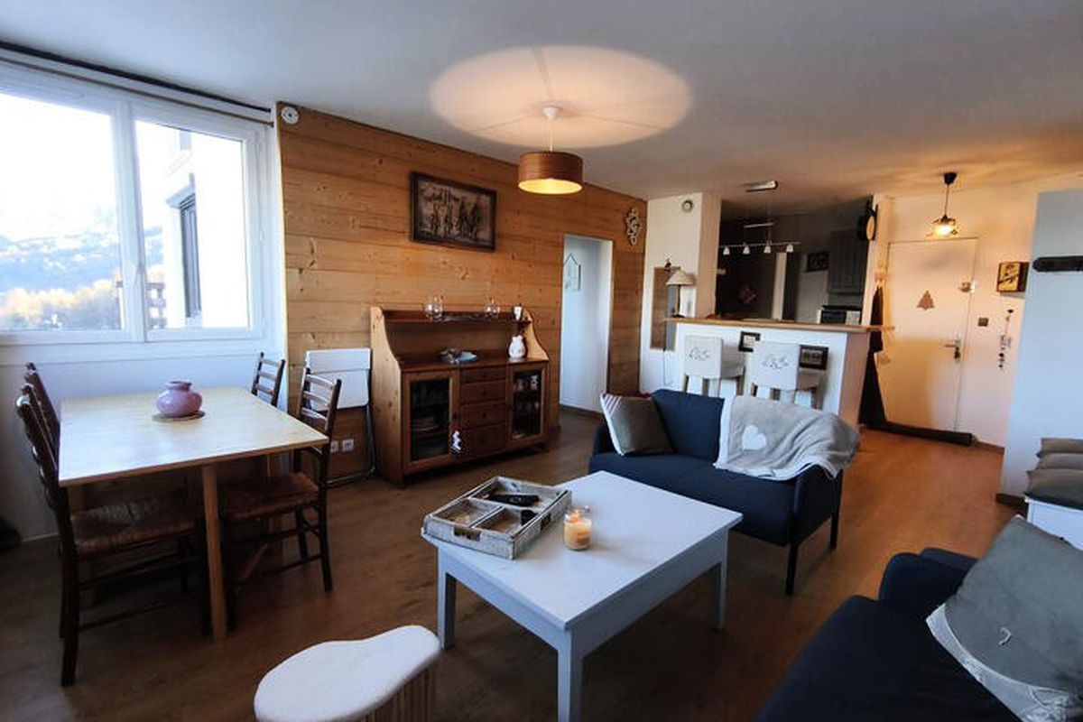 3 Pièces 6 Personnes