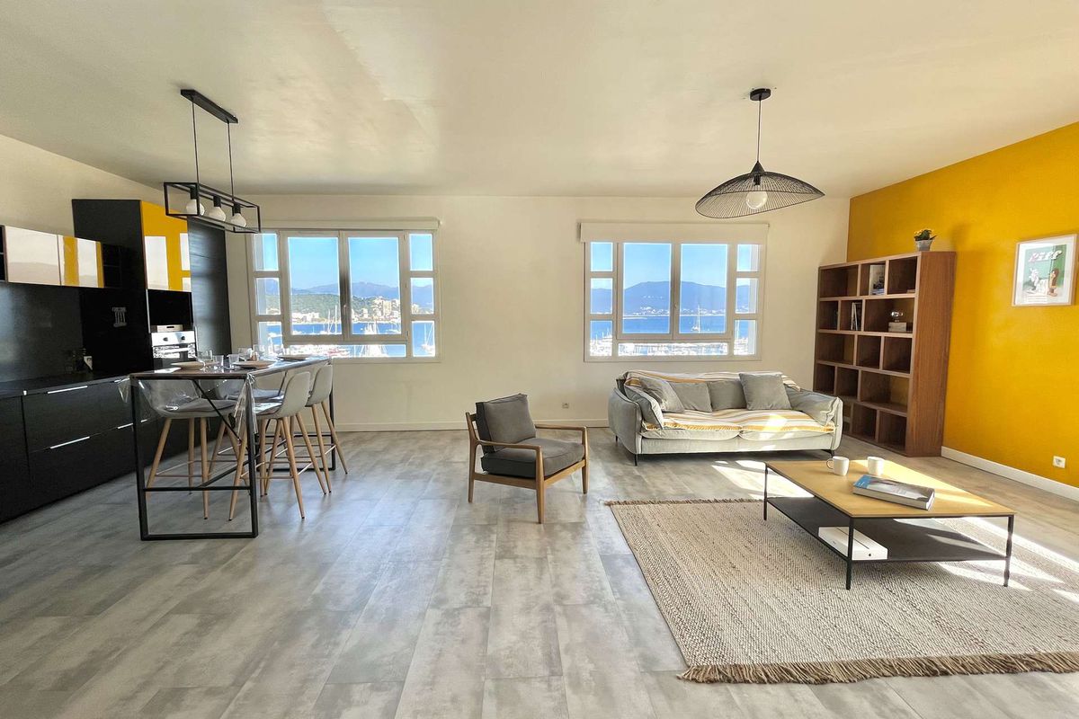 Appartement - 4 pièces - AJACCIO