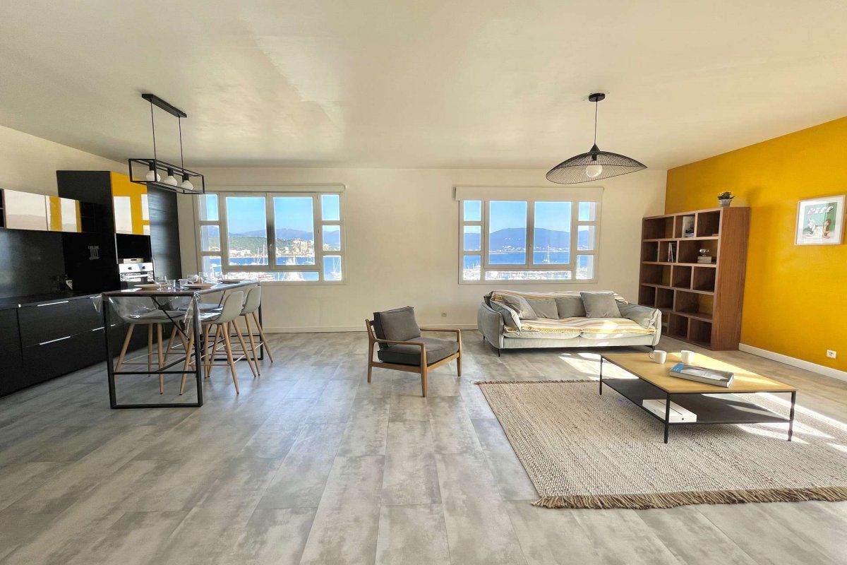 Appartement - 4 pièces - AJACCIO