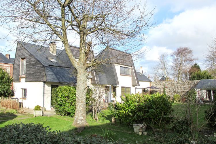 Maison Entre mer et jardin