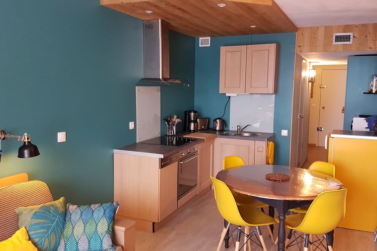 Studio rénové · Proche centre station · Balcon  - Résidence le varet