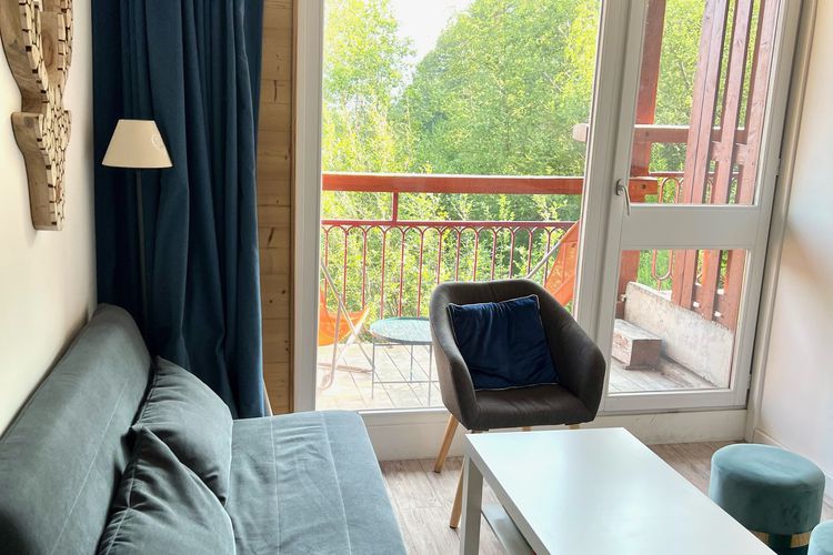 Appartement rénové · Proche centre station · Balcon  - Résidence le varet