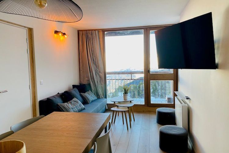 Appartement rénové · Proche centre station · Balcon  - Résidence le varet