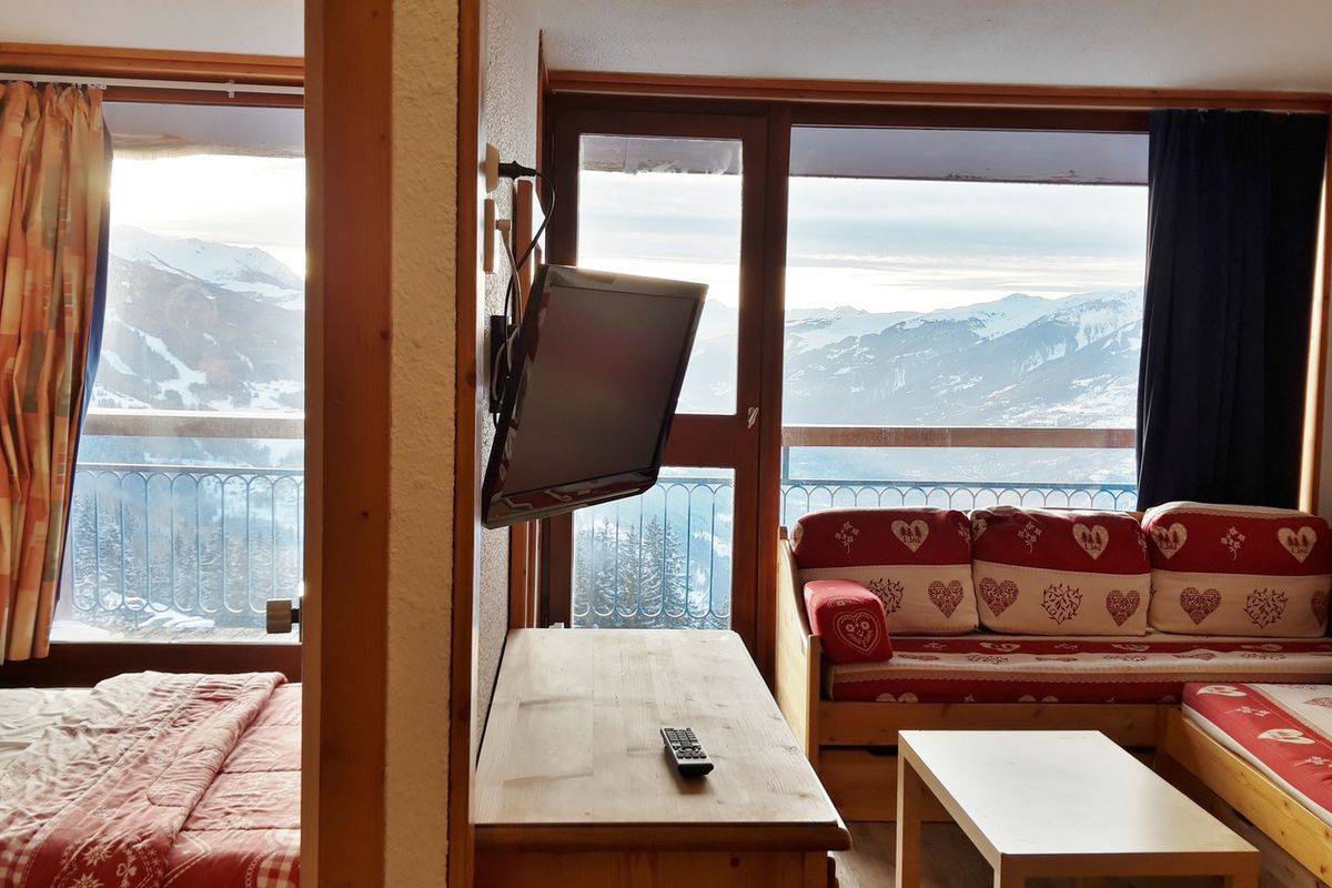 Appartement agréable · Centre station · Balcon · Wifi gratuit - Nova 4