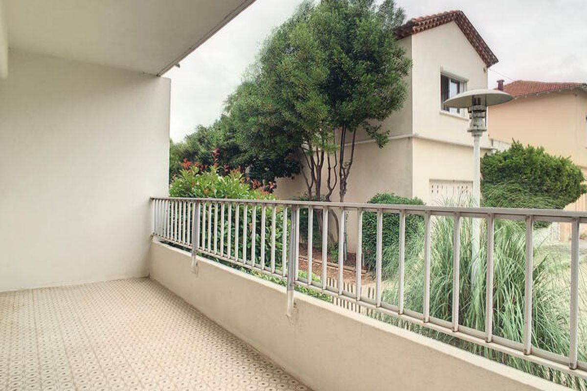 2 Pièces 6 Personnes